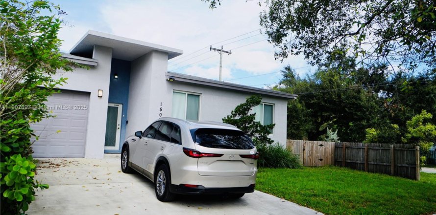 Таунхаус в Форт-Лодердейл, Флорида 3 спальни, 120.4м2 № 1967418