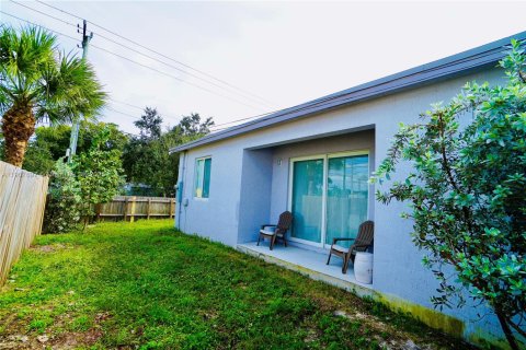 Снять в аренду таунхаус в Форт-Лодердейл, Флорида 3 спальни, 120.4м2, № 1967418 - фото 5