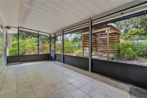 House in Dunedin, Florida 2 bedrooms, 100.52 sq.m. № 2396144 - photo 29