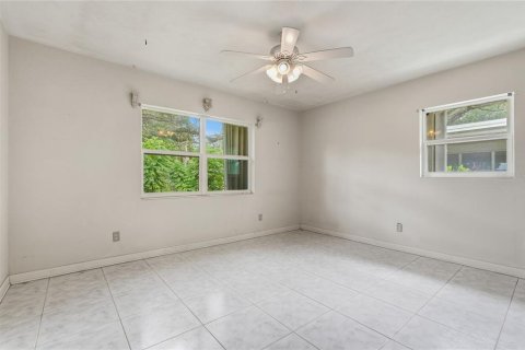 House in Dunedin, Florida 2 bedrooms, 100.52 sq.m. № 2396144 - photo 17