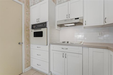 House in Dunedin, Florida 2 bedrooms, 100.52 sq.m. № 2396144 - photo 11