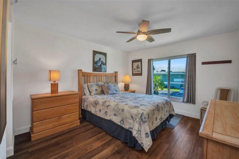 Condominio en venta en Port Charlotte, Florida, 2 dormitorios, 85.38 m2 № 1898946 - foto 23