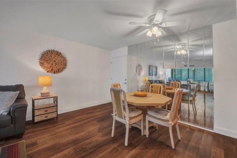 Condominio en venta en Port Charlotte, Florida, 2 dormitorios, 85.38 m2 № 1898946 - foto 11