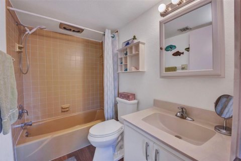 Condominio en venta en Port Charlotte, Florida, 2 dormitorios, 85.38 m2 № 1898946 - foto 19