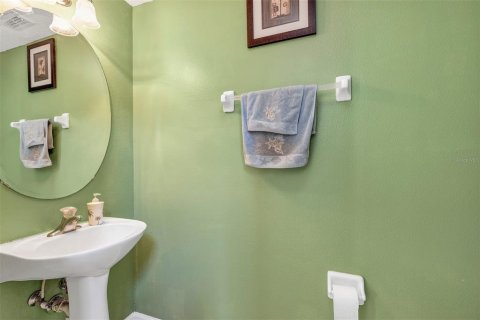 Villa ou maison à vendre à Casselberry, Floride: 4 chambres, 232.35 m2 № 2198753 - photo 18