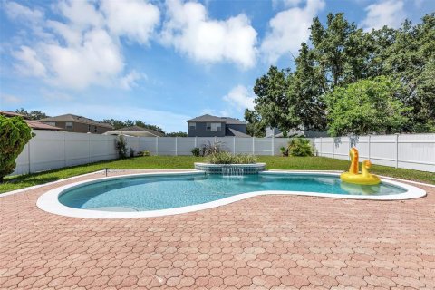 Villa ou maison à vendre à Casselberry, Floride: 4 chambres, 232.35 m2 № 2198753 - photo 4