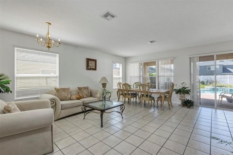 Villa ou maison à vendre à Casselberry, Floride: 4 chambres, 232.35 m2 № 2198753 - photo 13