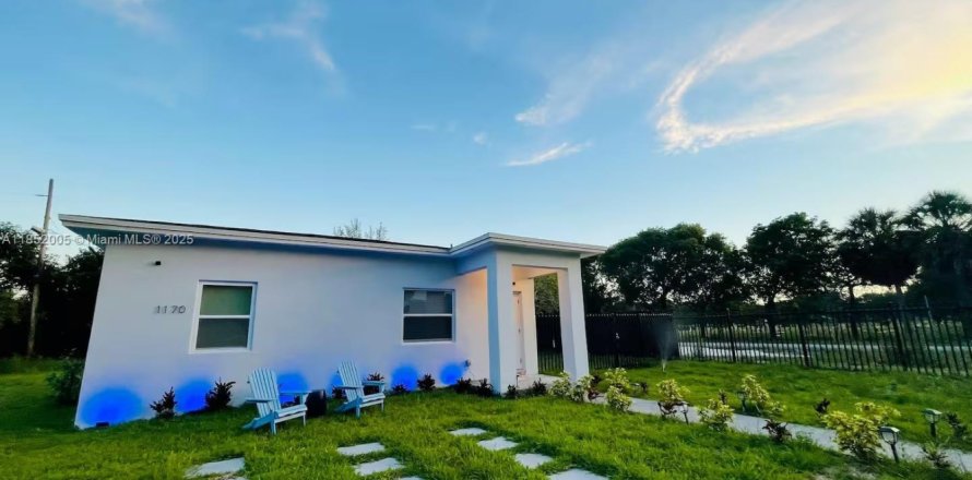 Casa en Miami, Florida 2 dormitorios, 66.89 m2 № 1979855