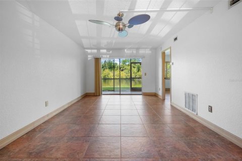 Condo in Punta Gorda, Florida, 2 bedrooms  № 1772798 - photo 16