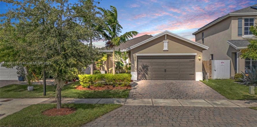 Casa en Florida City, Florida 3 dormitorios, 141.3 m2 № 1952073