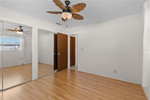 House in Seminole, Florida 3 bedrooms, 167.6 sq.m. № 2166958 - photo 20