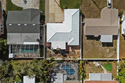 House in Seminole, Florida 3 bedrooms, 167.6 sq.m. № 2166958 - photo 3