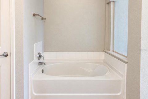 Apartment in Winter Garden, Florida 3 bedrooms, 119.66 sq.m. № 2398945 - photo 10