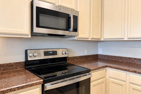 Apartment in Winter Garden, Florida 3 bedrooms, 119.66 sq.m. № 2398945 - photo 4