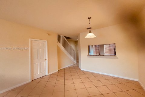 Condo in Miramar, Florida, 3 bedrooms  № 2006905 - photo 9