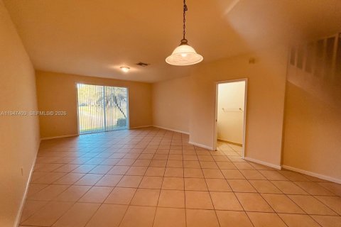 Condo in Miramar, Florida, 3 bedrooms  № 2006905 - photo 6