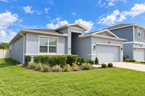 Villa ou maison à vendre à Kissimmee, Floride: 4 chambres, 195.93 m2 № 2405059 - photo 4