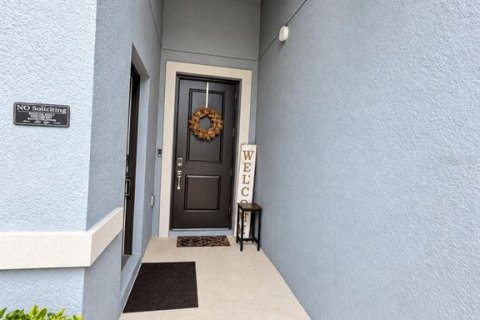 Villa ou maison à vendre à Kissimmee, Floride: 4 chambres, 195.93 m2 № 2405059 - photo 3