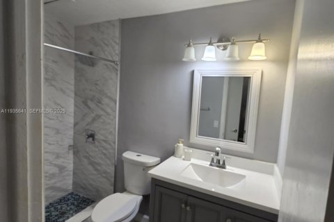 Condominio en alquiler en Miami, Florida, 2 dormitorios, 84.26 m2 № 1993781 - foto 8