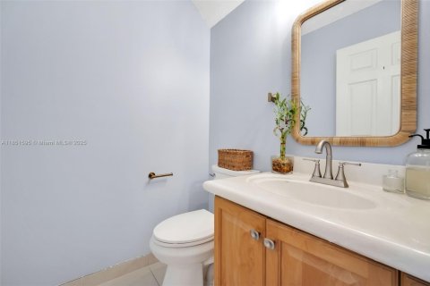 Touwnhouse à vendre à Pembroke Pines, Floride: 4 chambres, 163.88 m2 № 1858871 - photo 16