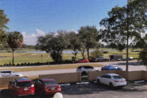 Condo in Miami, Florida, 3 bedrooms  № 1811311 - photo 14