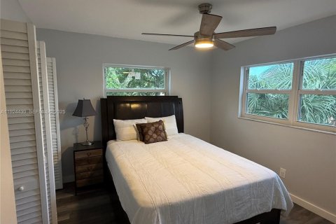 Снять в аренду кондоминиум в Маргит, Флорида 2 спальни, 86.4м2, № 1986485 - фото 11