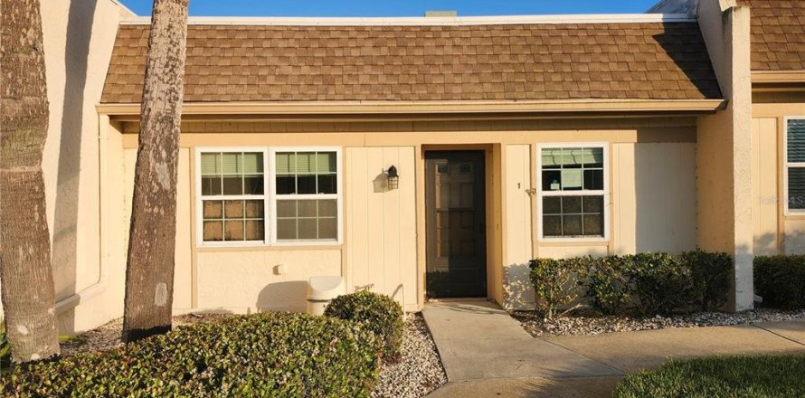 Condominio en Port Richey, Florida, 2 dormitorios  № 1586717