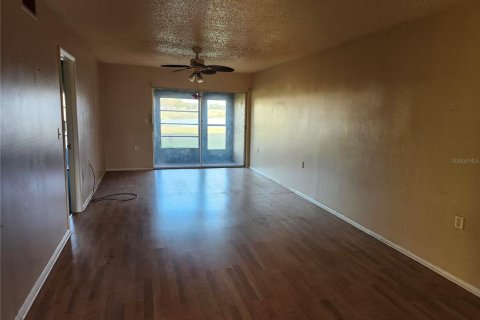 Condominio en venta en Port Richey, Florida, 2 dormitorios, 88.63 m2 № 1586717 - foto 2