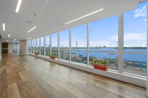 Condo in Hollywood, Florida, 1 bedroom  № 1881727 - photo 24