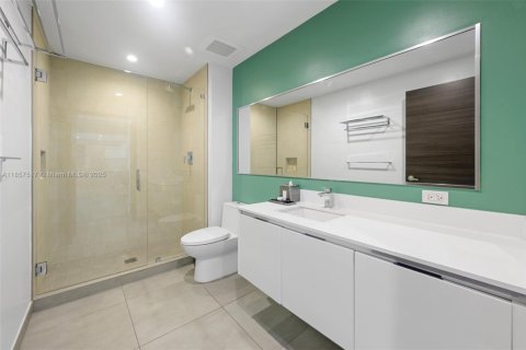 Condo in Hollywood, Florida, 1 bedroom  № 1881727 - photo 21