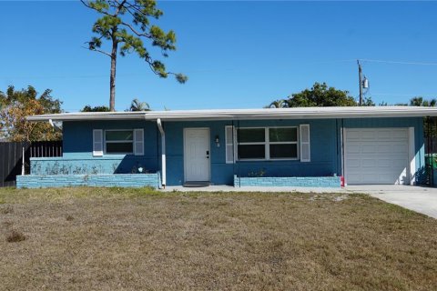 Villa ou maison à Port Charlotte, Floride 3 chambres, 109.35 m2 № 2110919