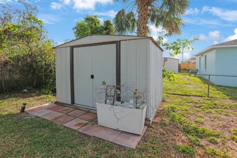House in Riverview, Florida 4 bedrooms, 142.7 sq.m. № 1657302 - photo 27