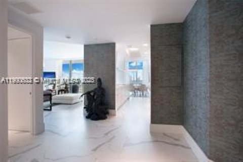 Condominio en alquiler en North Miami Beach, Florida, 4 dormitorios, 222.04 m2 № 1951969 - foto 6