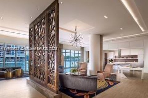 Condominio en alquiler en North Miami Beach, Florida, 4 dormitorios, 222.04 m2 № 1951969 - foto 21