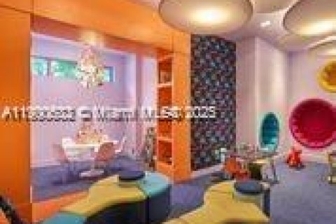 Condominio en alquiler en North Miami Beach, Florida, 4 dormitorios, 222.04 m2 № 1951969 - foto 27