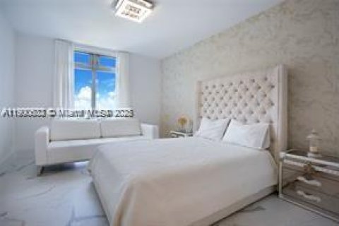 Condominio en alquiler en North Miami Beach, Florida, 4 dormitorios, 222.04 m2 № 1951969 - foto 8