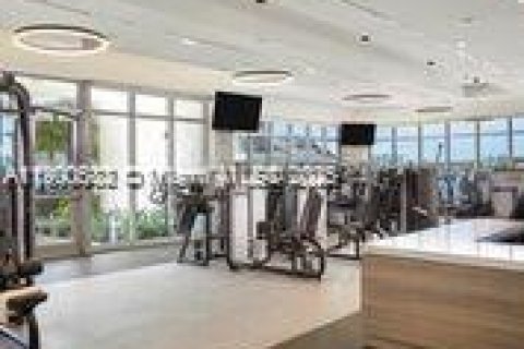 Condominio en alquiler en North Miami Beach, Florida, 4 dormitorios, 222.04 m2 № 1951969 - foto 29