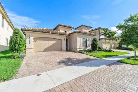 House in Parkland, Florida 3 bedrooms, 265.33 sq.m. № 2183403 - photo 3