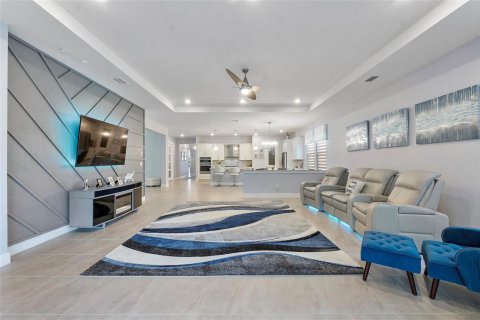 House in Parkland, Florida 3 bedrooms, 265.33 sq.m. № 2183403 - photo 20