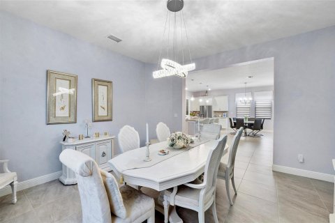 House in Parkland, Florida 3 bedrooms, 265.33 sq.m. № 2183403 - photo 18