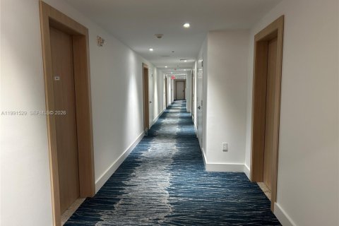 Copropriété à vendre à Miami, Floride: 2 chambres, 103.49 m2 № 2334589 - photo 24