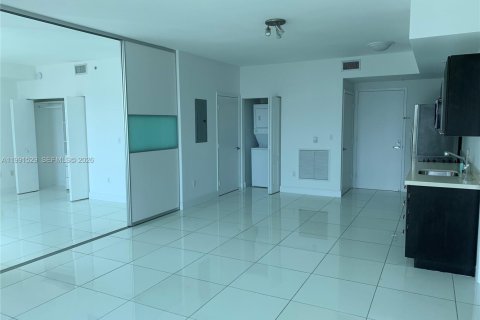 Copropriété à vendre à Miami, Floride: 2 chambres, 103.49 m2 № 2334589 - photo 7