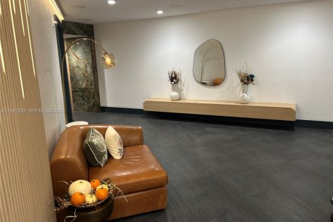 Copropriété à vendre à Miami, Floride: 2 chambres, 103.49 m2 № 2334589 - photo 22