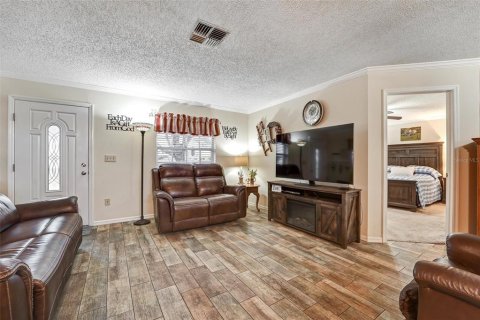 House in New Port Richey, Florida 2 bedrooms, 104.42 sq.m. № 2147781 - photo 7