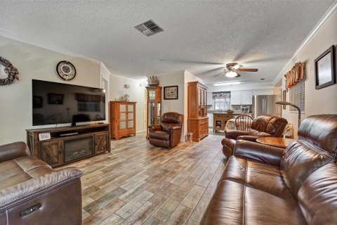 House in New Port Richey, Florida 2 bedrooms, 104.42 sq.m. № 2147781 - photo 4