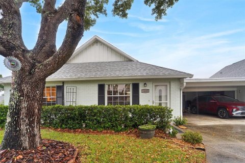 House in New Port Richey, Florida 2 bedrooms, 104.42 sq.m. № 2147781 - photo 3