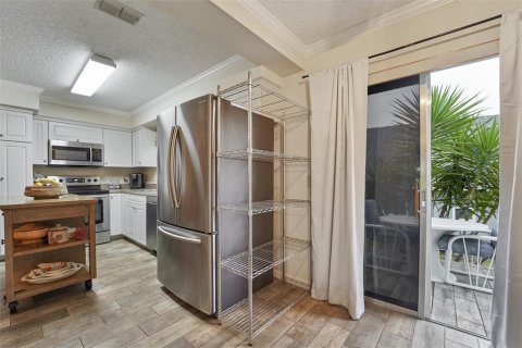 House in New Port Richey, Florida 2 bedrooms, 104.42 sq.m. № 2147781 - photo 12