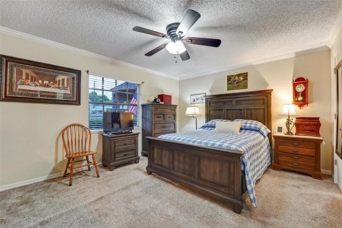 House in New Port Richey, Florida 2 bedrooms, 104.42 sq.m. № 2147781 - photo 13