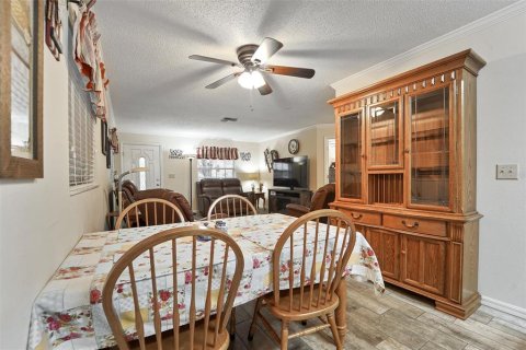 House in New Port Richey, Florida 2 bedrooms, 104.42 sq.m. № 2147781 - photo 9