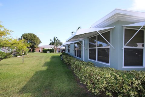 Condo in Boynton Beach, Florida, 2 bedrooms № 2262283 - photo 2